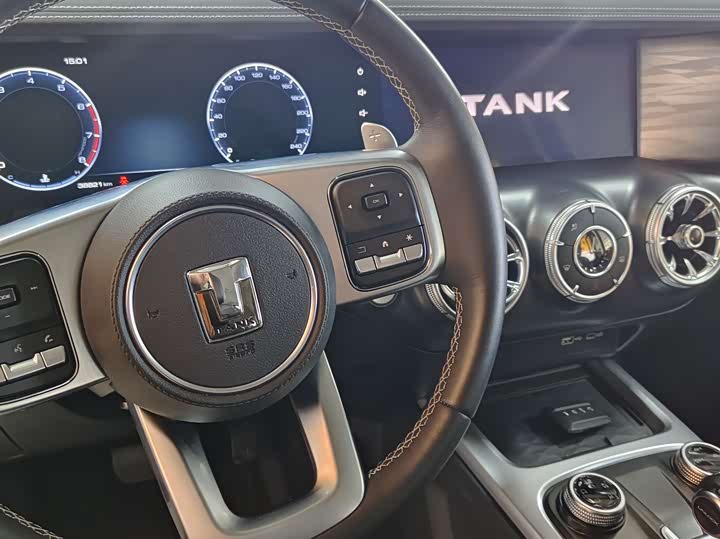 Фото 10 - Tank 300