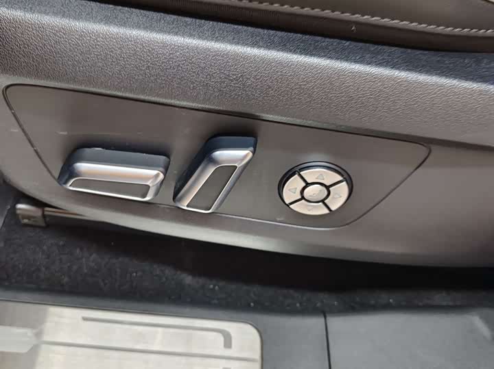 Фото 11 - Tank 300