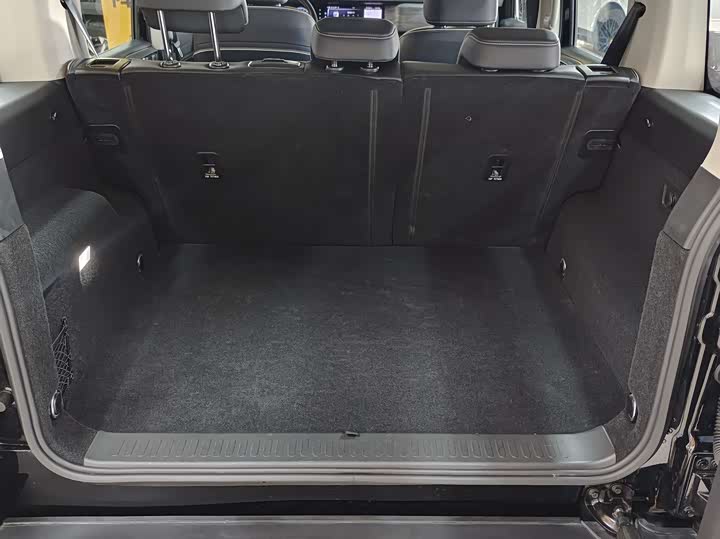 Фото 14 - Tank 300