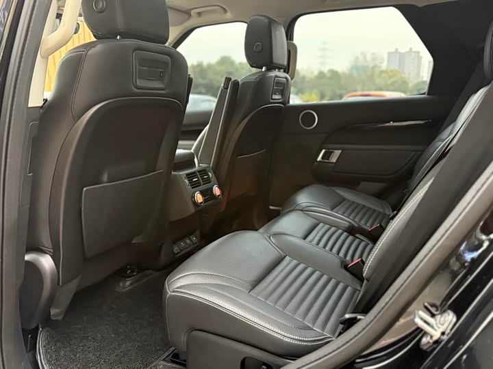 Фото 10 - Land Rover Discovery