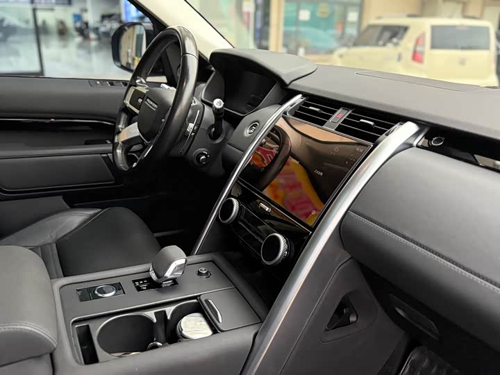 Фото 15 - Land Rover Discovery