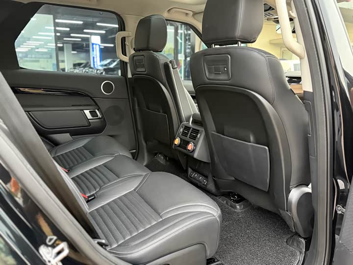 Фото 16 - Land Rover Discovery