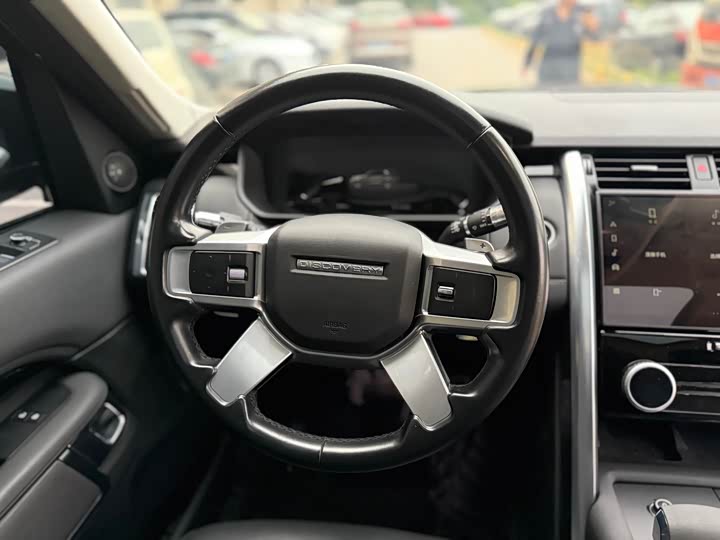 Фото 20 - Land Rover Discovery