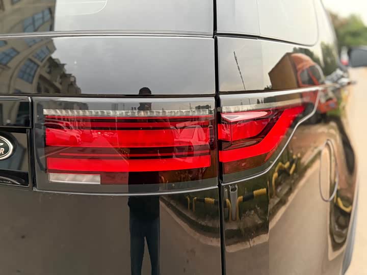 Фото 25 - Land Rover Discovery