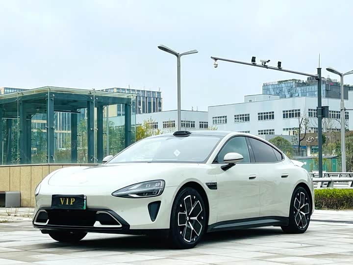 Фото 1 - Xiaomi SU7