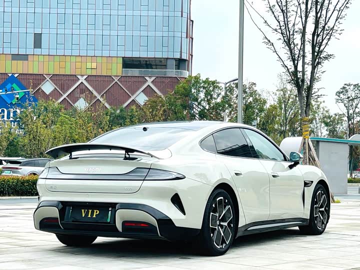 Фото 17 - Xiaomi SU7