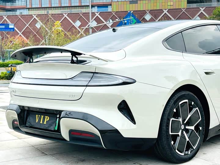 Фото 19 - Xiaomi SU7