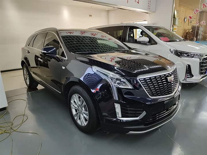 Фото 4 - Cadillac XT5