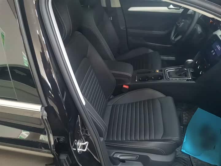 Фото 25 - Volkswagen Magotan