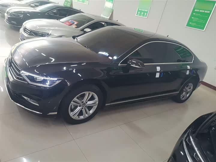 Фото 5 - Volkswagen Magotan