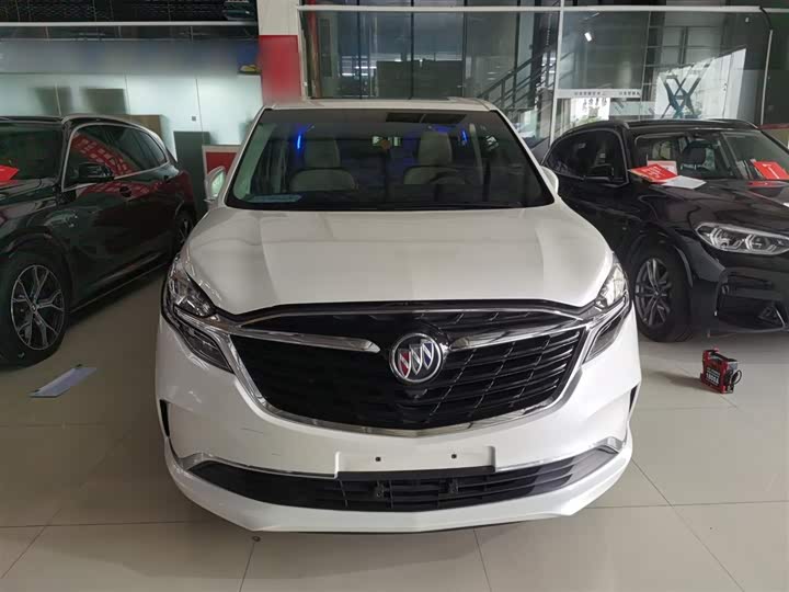 Фото 3 - Buick GL8 ES