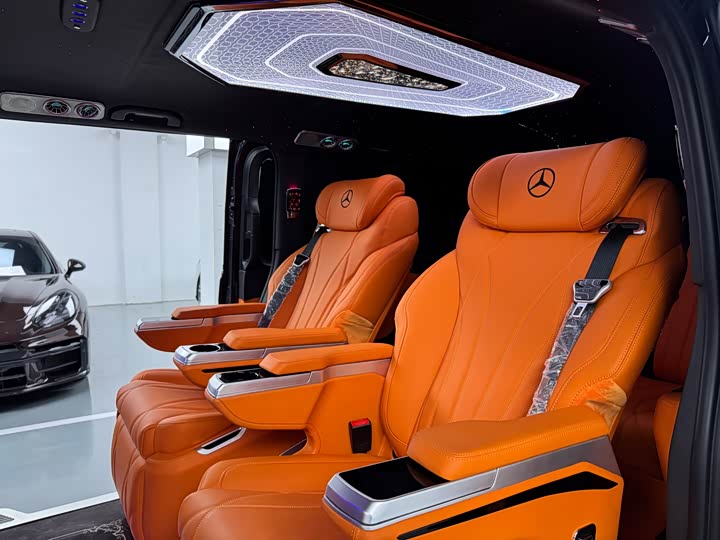 Фото 10 - Mercedes-Benz Vito