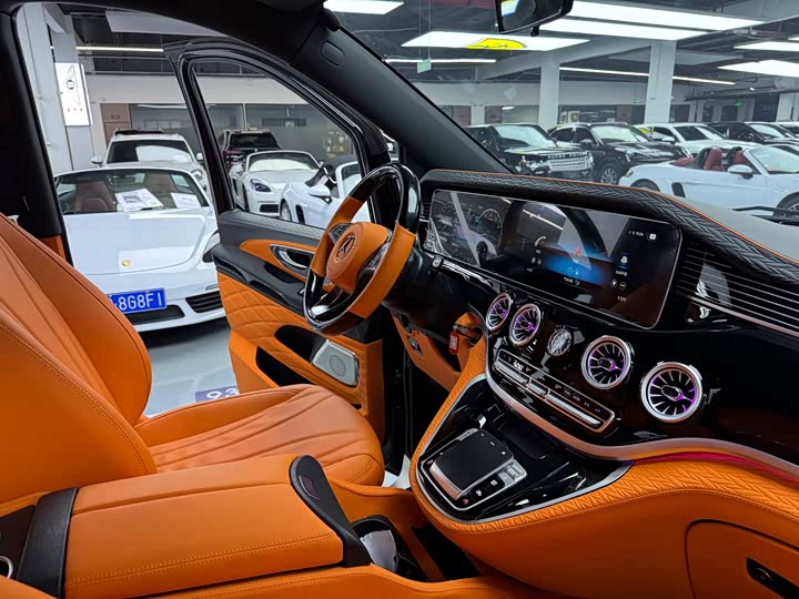 Фото 24 - Mercedes-Benz Vito