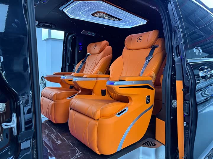 Фото 9 - Mercedes-Benz Vito