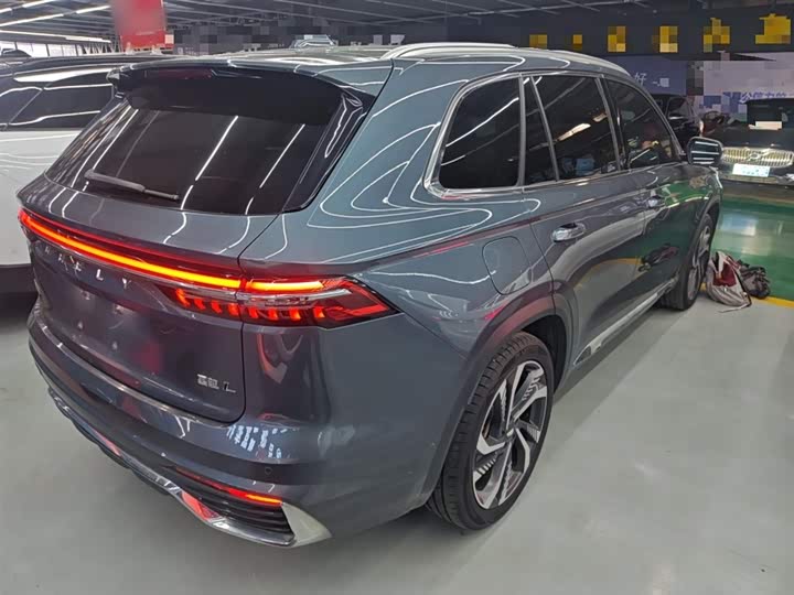 Фото 7 - Geely Monjaro