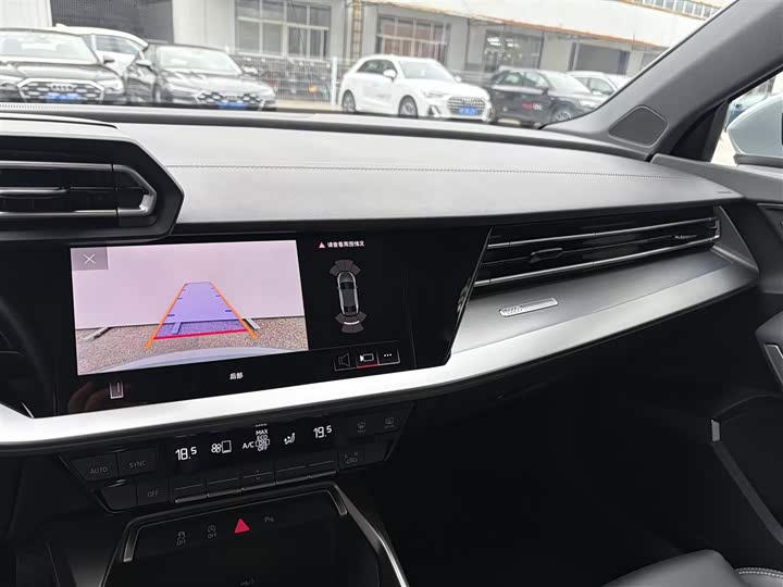 Фото 14 - Audi A3