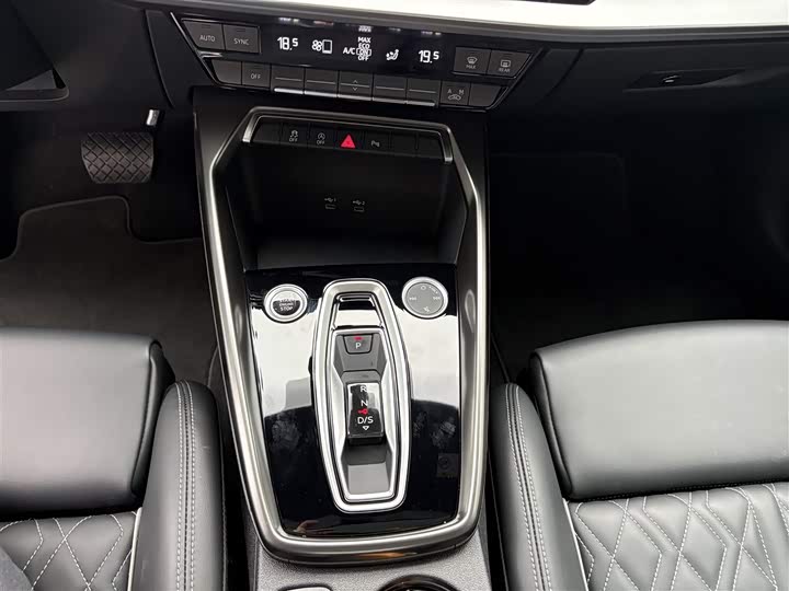 Фото 15 - Audi A3