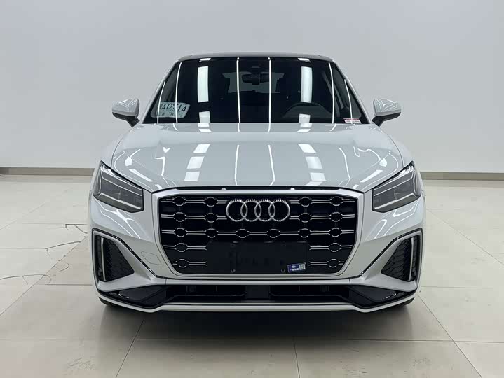 Фото 2 - Audi Q2L