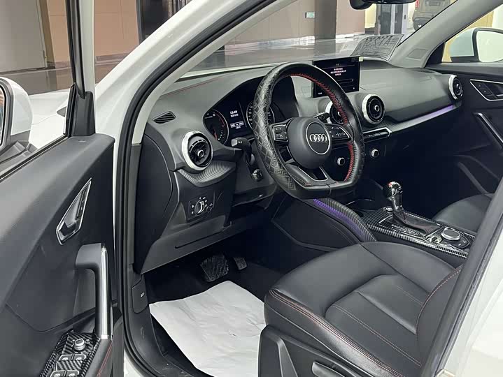 Фото 7 - Audi Q2L