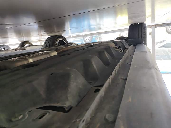 Фото 21 - Ford Edge