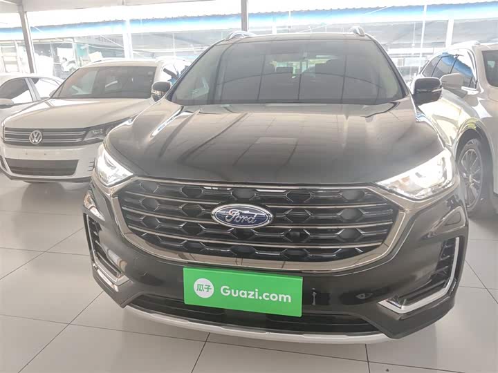 Фото 3 - Ford Edge