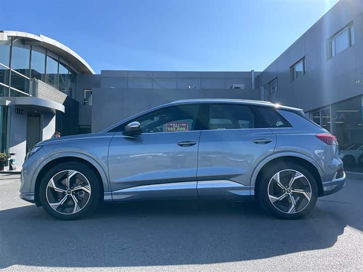 Фото 3 - Audi Q4 e-tron