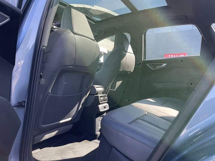 Фото 6 - Audi Q4 e-tron