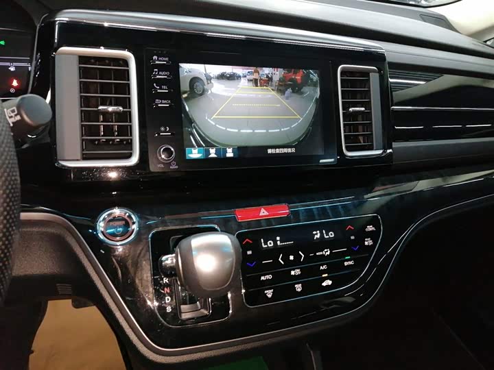 Фото 12 - Honda Elysion