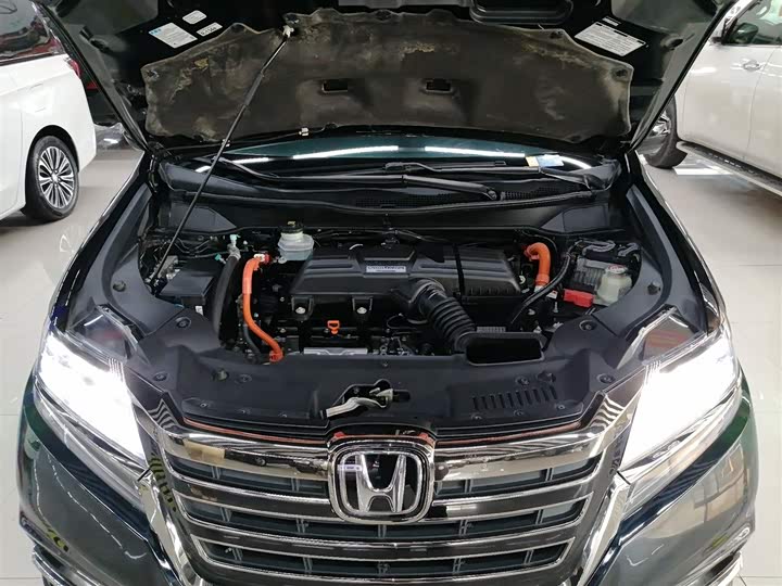 Фото 19 - Honda Elysion