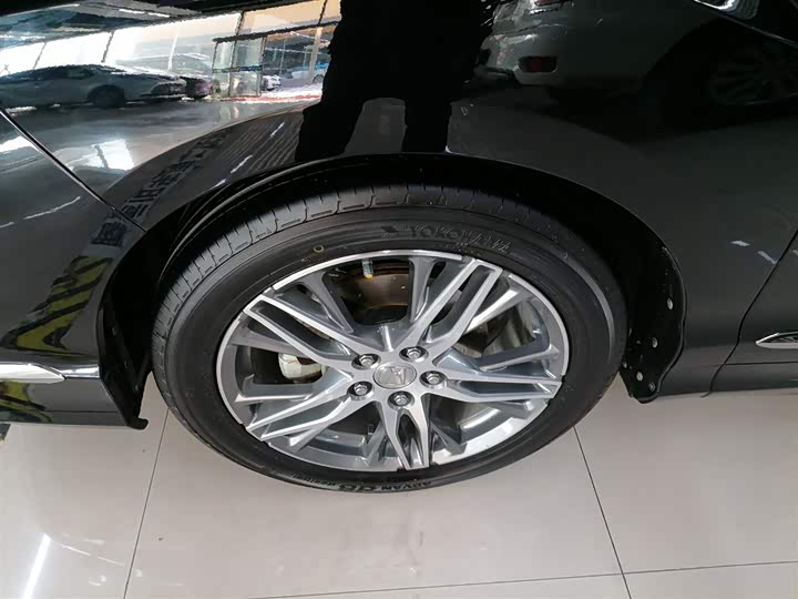 Фото 22 - Honda Elysion