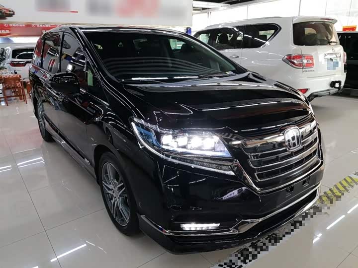 Фото 4 - Honda Elysion