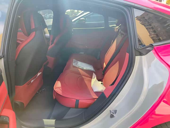 Фото 7 - Xiaomi SU7