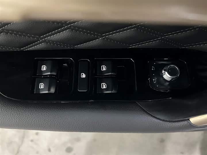 Фото 10 - Haval H6