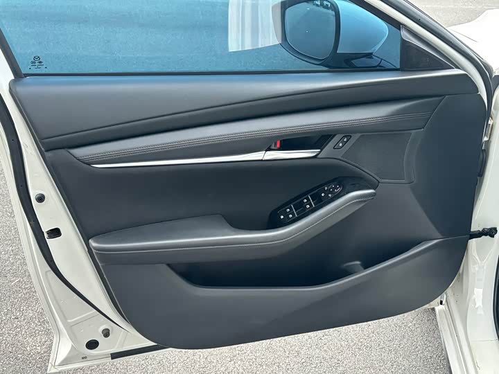 Фото 13 - Mazda 3 (Axela)