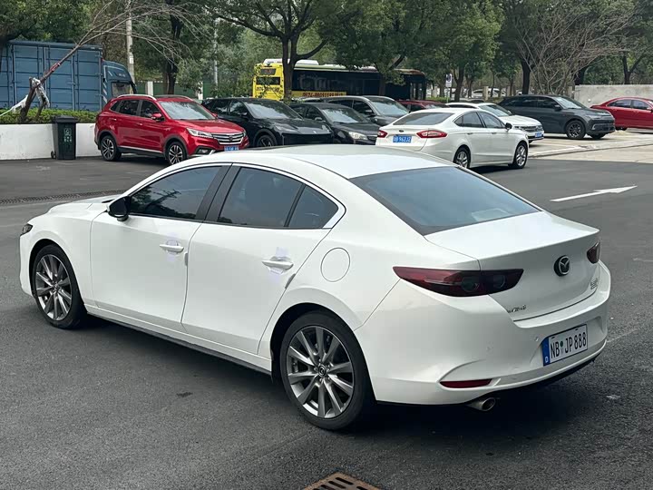 Фото 16 - Mazda 3 (Axela)