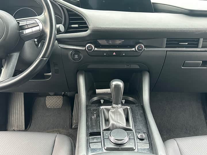 Фото 8 - Mazda 3 (Axela)