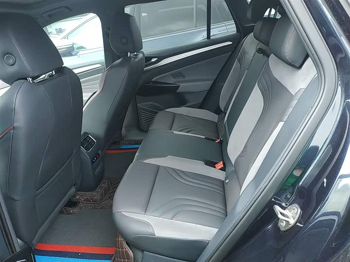 Фото 17 - Volkswagen ID.4 Crozz