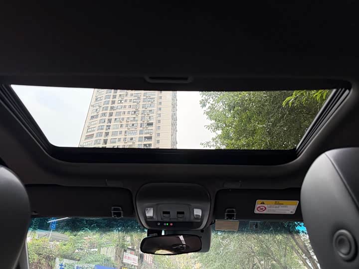 Фото 10 - Cadillac CT4