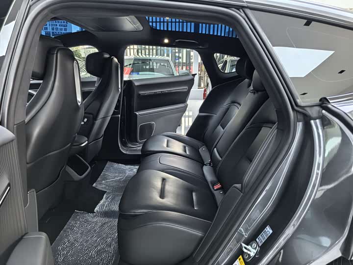 Фото 8 - Avatr 12