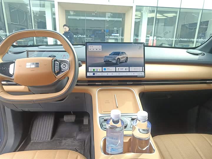 Фото 13 - Geely Galaxy Starship 7