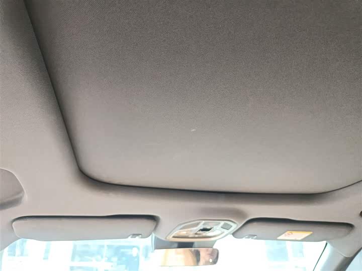 Фото 18 - Geely Galaxy Starship 7