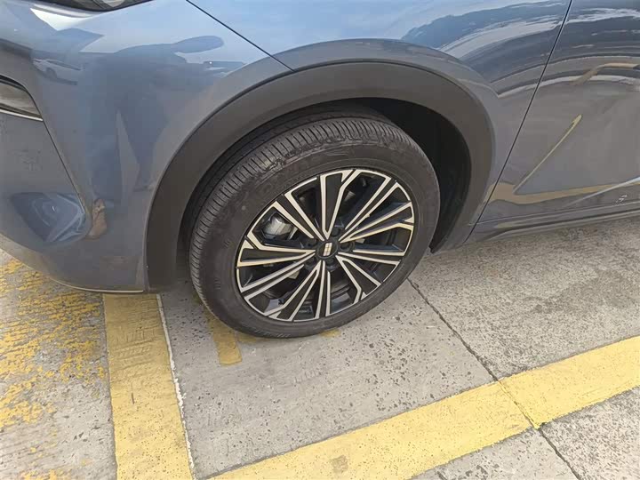 Фото 23 - Geely Galaxy Starship 7