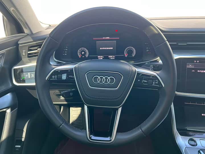 Фото 12 - Audi A6L