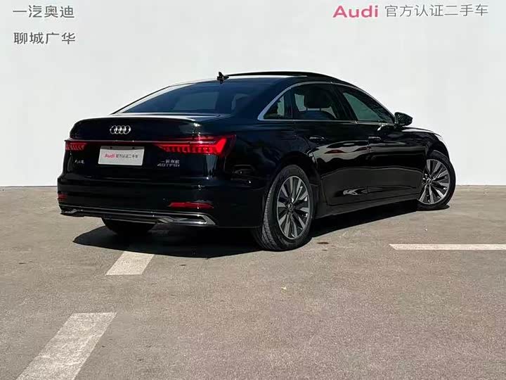 Фото 4 - Audi A6L