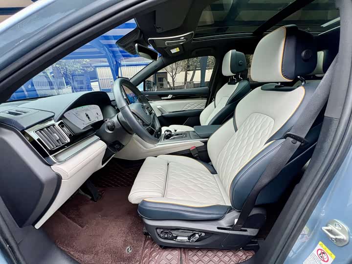 Фото 8 - BYD Tang Hybrid/EV