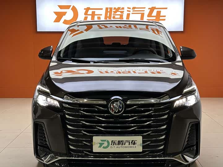 Фото 2 - Buick GL8 ES