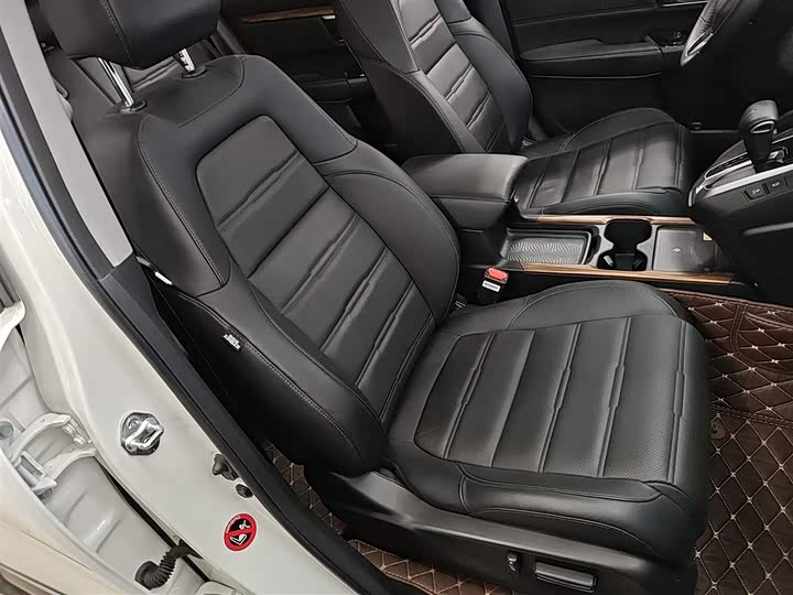 Фото 19 - Honda CR-V