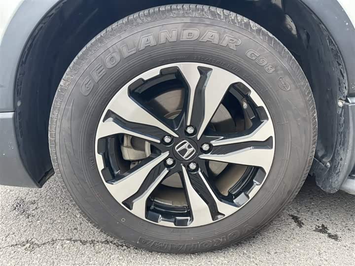 Фото 26 - Honda CR-V