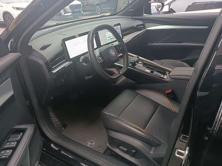 Фото 4 - MG Motor 5 Scorpio