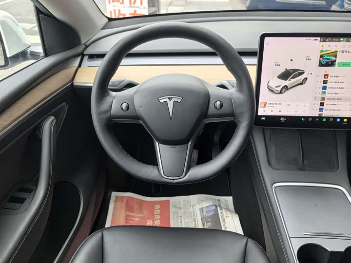Фото 13 - Tesla Model Y